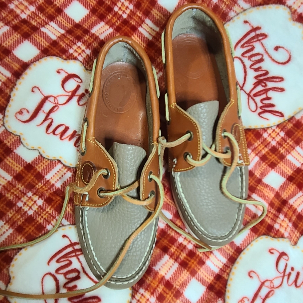 Dooney & Bourke Womens Boat Shoe size 6